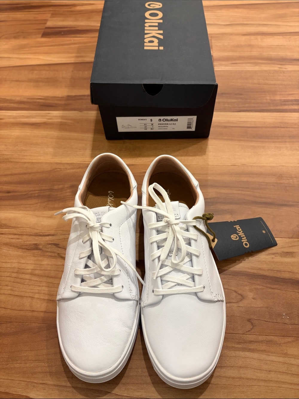 OluKai Women's White Leather Low-Top Sneakers - Picture 1 of 3